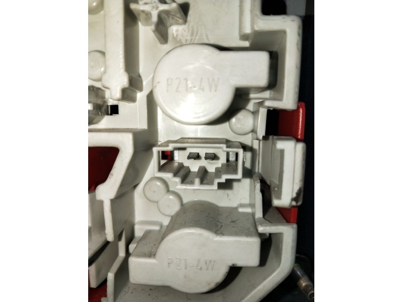 Recambio de piloto trasero derecho para volkswagen passat b5.5 (3b3) 1.9 tdi referencia OEM IAM   