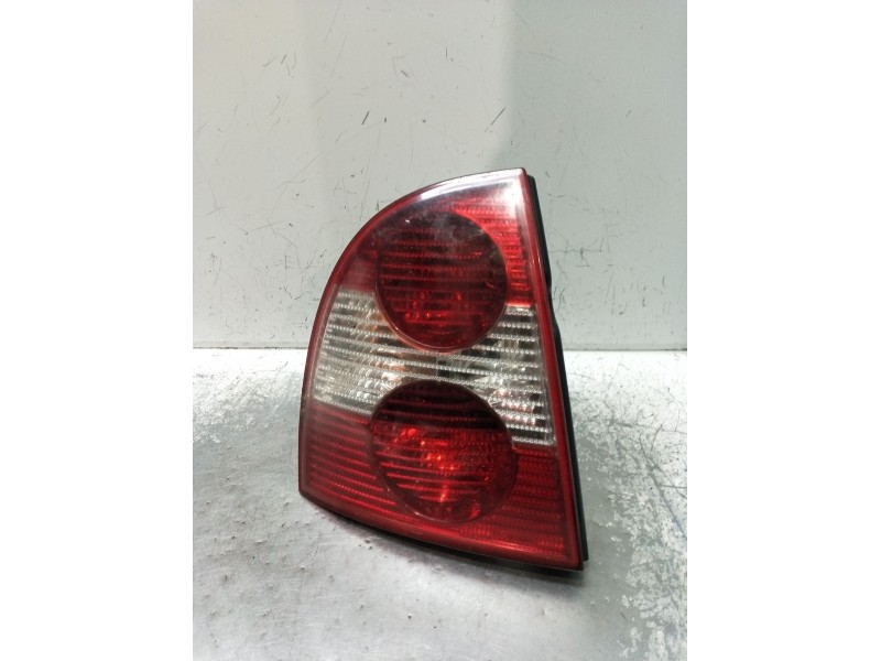 Recambio de piloto trasero izquierdo para volkswagen passat b5.5 (3b3) 1.9 tdi referencia OEM IAM   