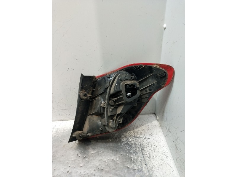 Recambio de piloto trasero izquierdo para citroën c4 lim. seduction referencia OEM IAM   