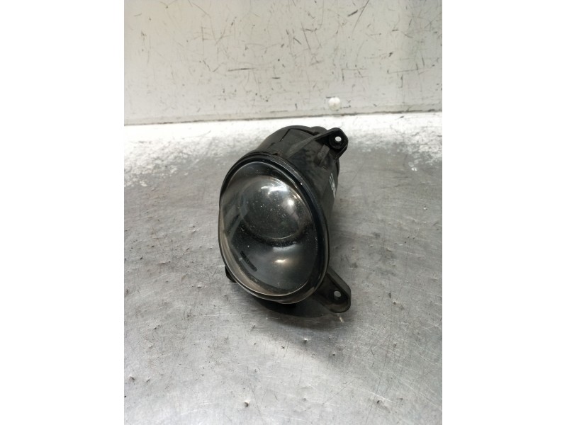 Recambio de faro antiniebla derecho para volkswagen passat b5.5 (3b3) 1.9 tdi referencia OEM IAM 3B7941700A  