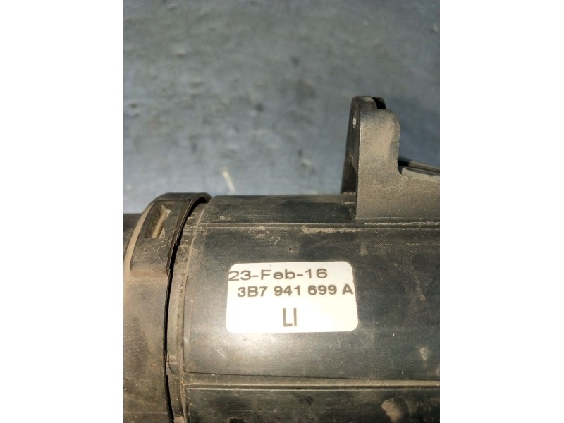 Recambio de faro antiniebla izquierdo para volkswagen passat b5.5 (3b3) 1.9 tdi referencia OEM IAM 3B7941699A  