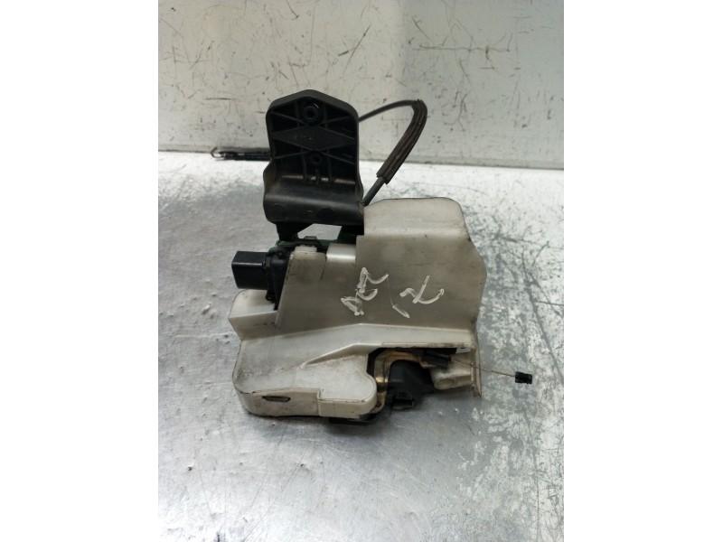 Recambio de motor cierre centralizado delantero izquierdo para volkswagen passat b5.5 (3b3) 1.9 tdi referencia OEM IAM  5P 