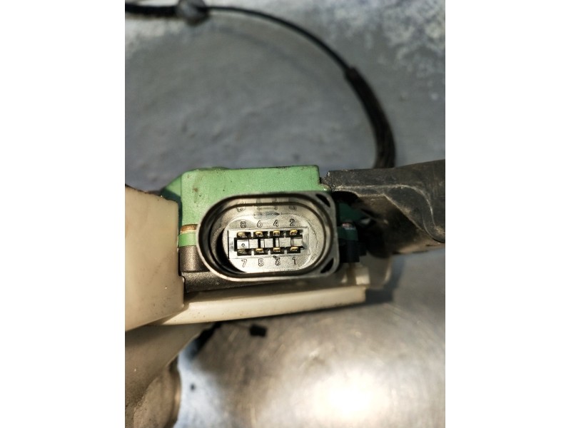 Recambio de motor cierre centralizado delantero izquierdo para volkswagen passat b5.5 (3b3) 1.9 tdi referencia OEM IAM  5P 