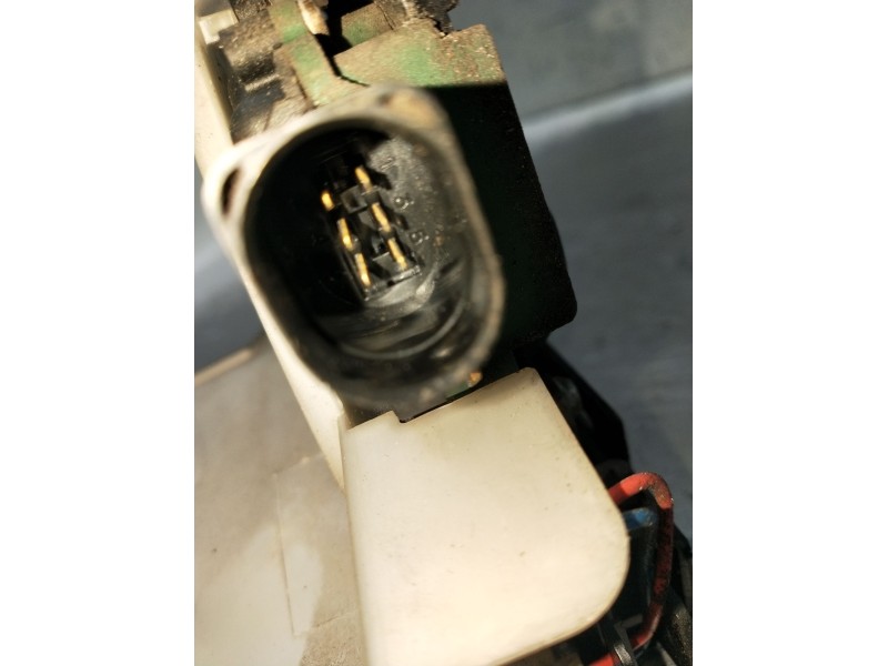 Recambio de motor cierre centralizado trasero derecho para volkswagen passat b5.5 (3b3) 1.9 tdi referencia OEM IAM  5P 