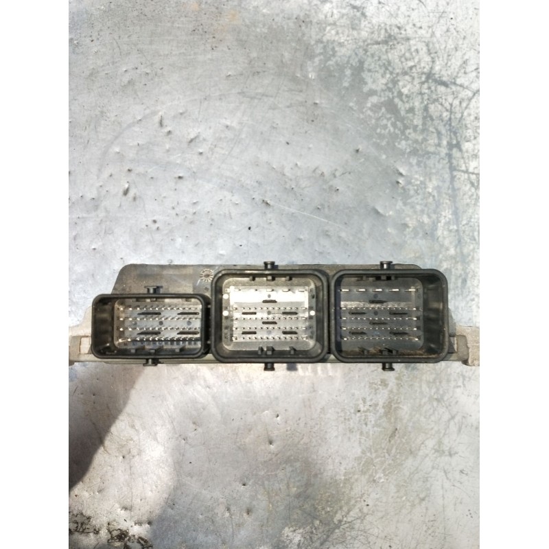 Recambio de centralita motor uce para citroën c4 lim. seduction referencia OEM IAM 9676760880 HW9666681180 S180123001E