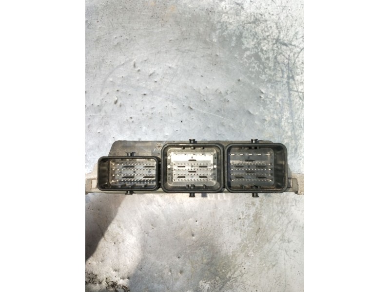 Recambio de centralita motor uce para citroën c4 lim. seduction referencia OEM IAM 9676760880 HW9666681180 S180123001E