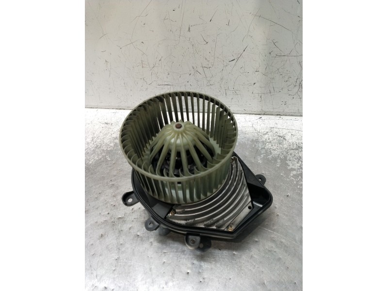 Recambio de motor calefaccion para volkswagen passat b5.5 (3b3) 1.9 tdi referencia OEM IAM 740221233F  