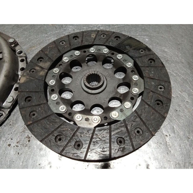 Recambio de kit embrague para mitsubishi montero pinin (h60/h70) 2000 gdi (5-ptas.) referencia OEM IAM 1864994601 15176 