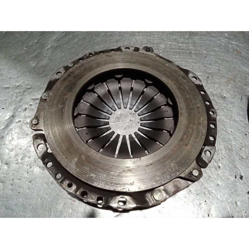 Recambio de kit embrague para mitsubishi montero pinin (h60/h70) 2000 gdi (5-ptas.) referencia OEM IAM 1864994601 15176 