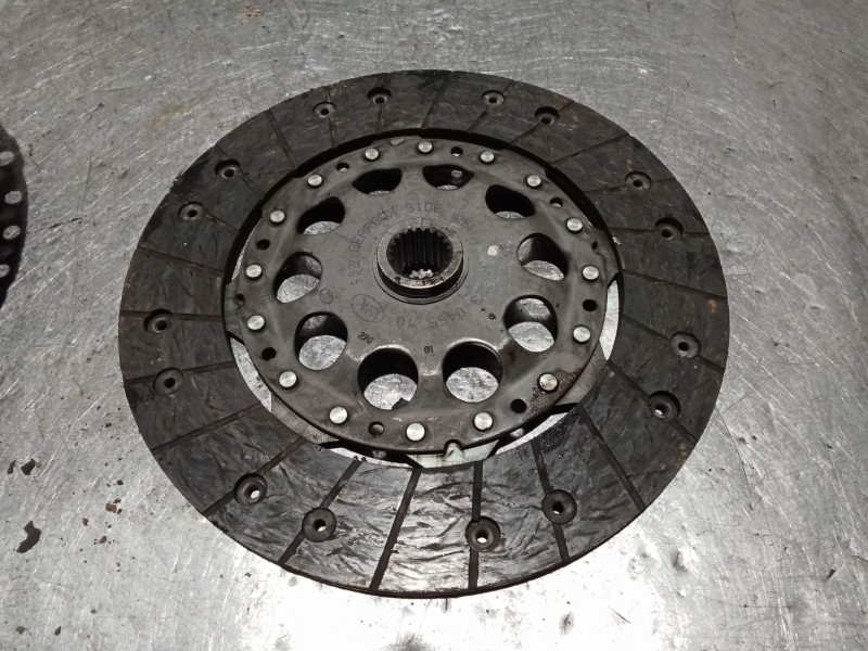 Recambio de kit embrague para mitsubishi montero pinin (h60/h70) 2000 gdi (5-ptas.) referencia OEM IAM 1864994601 15176 