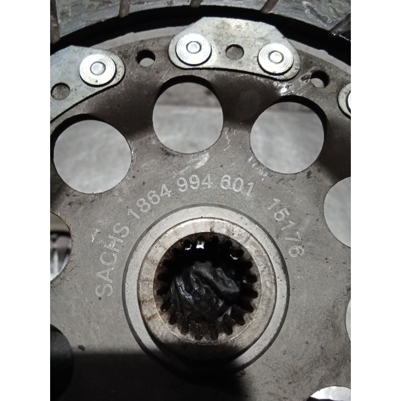 Recambio de kit embrague para mitsubishi montero pinin (h60/h70) 2000 gdi (5-ptas.) referencia OEM IAM 1864994601 15176 