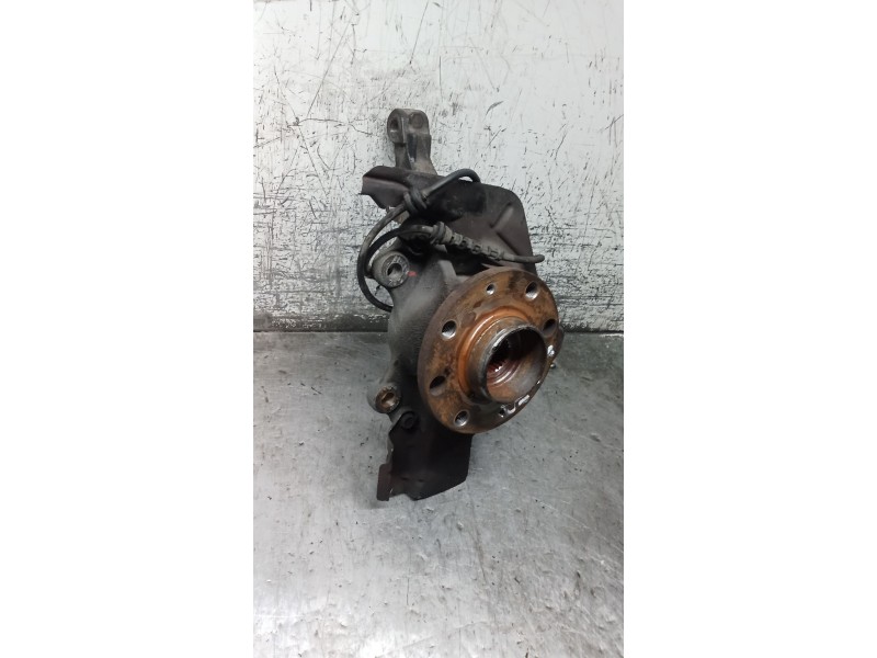 Recambio de mangueta delantera izquierda para opel corsa e color edition ecoflex referencia OEM IAM   14