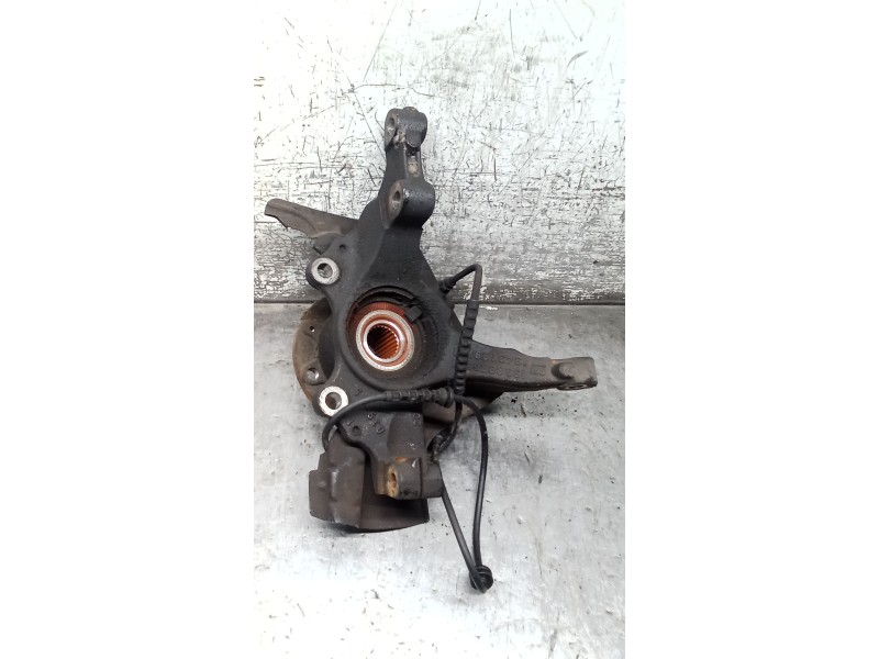 Recambio de mangueta delantera derecha para opel corsa e color edition ecoflex referencia OEM IAM   14