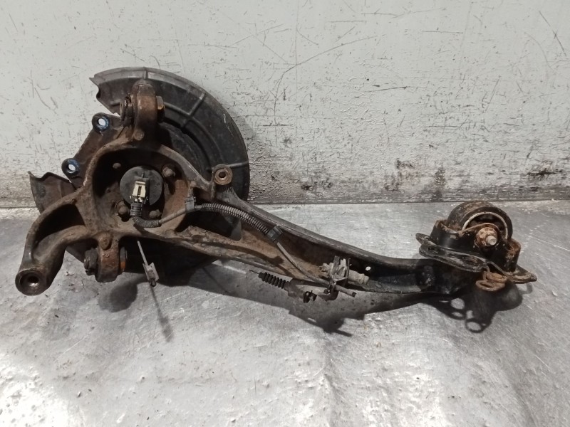 Recambio de mangueta trasera izquierda para opel vectra b hatchback (j96) 2.0 i 16v (f68) referencia OEM IAM   