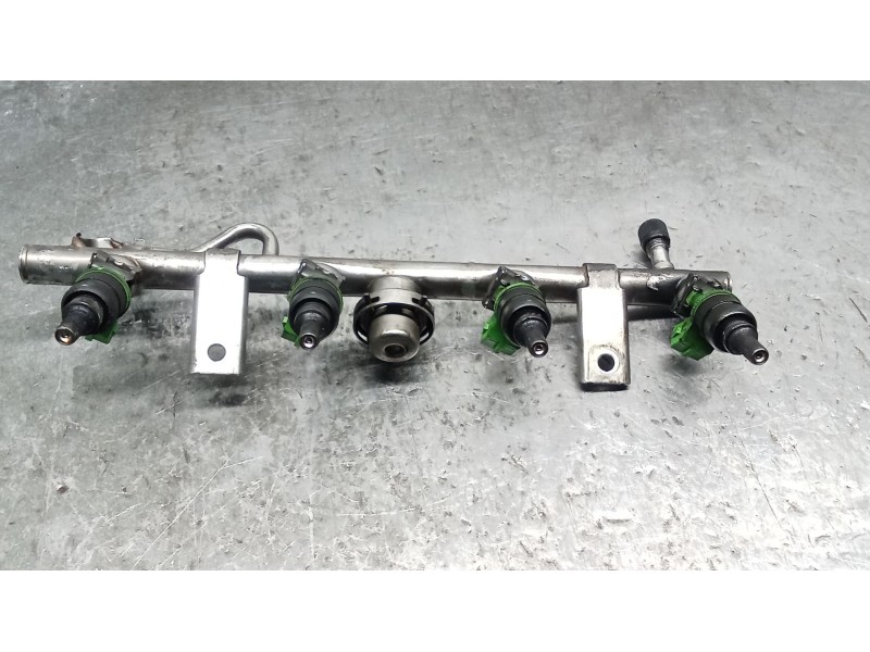 Recambio de rampa inyectora para mercedes-benz clase c (w203) familiar c 180 t compressor (203.246) referencia OEM IAM A11107802