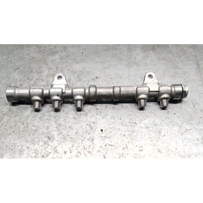 Recambio de rampa inyectora para opel corsa e color edition ecoflex referencia OEM IAM 0445214217 55234437 14