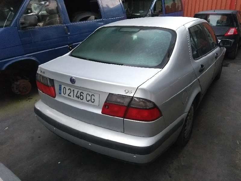 saab 9-5 sedán del año 1998