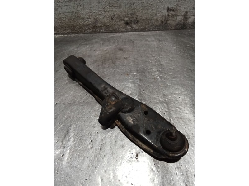 Recambio de brazo suspension inferior delantero derecho para mitsubishi montero pinin (h60/h70) 2000 gdi (5-ptas.) referencia OE