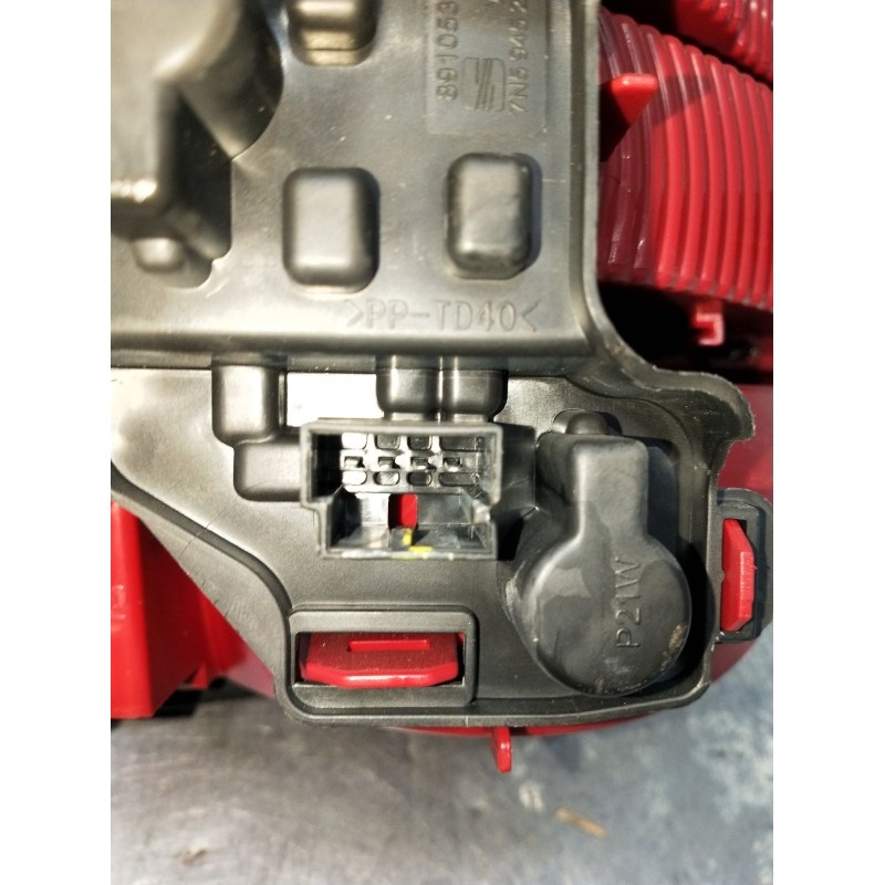 Recambio de piloto trasero derecho interior para seat alhambra (710, 711) 2.0 tdi referencia OEM IAM 7N5945094E 89504983 11