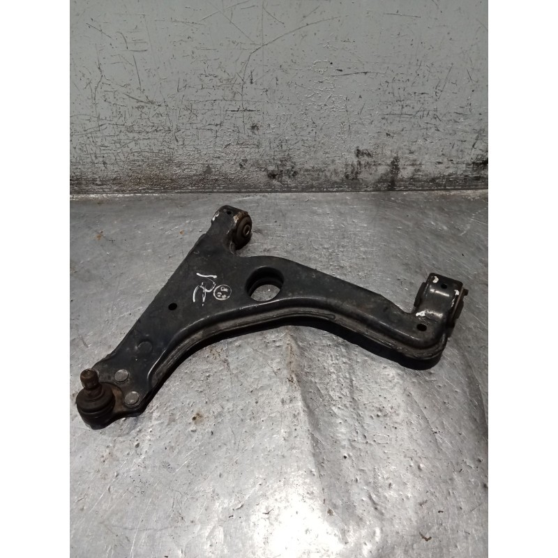 Recambio de brazo suspension inferior delantero izquierdo para opel vectra b hatchback (j96) 2.0 i 16v (f68) referencia OEM IAM 