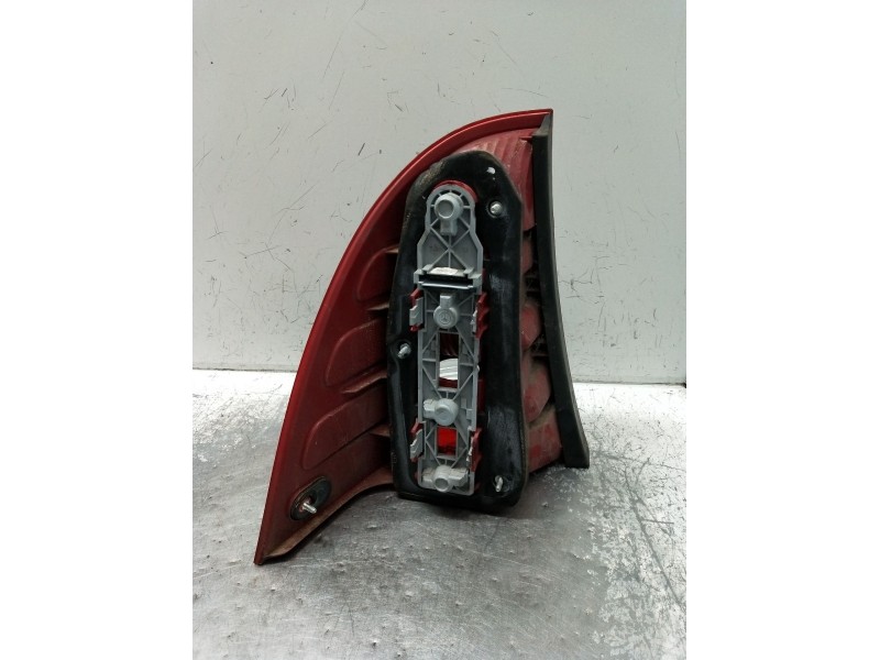 Recambio de piloto trasero derecho para mercedes-benz clase c (w203) familiar c 180 t compressor (203.246) referencia OEM IAM   