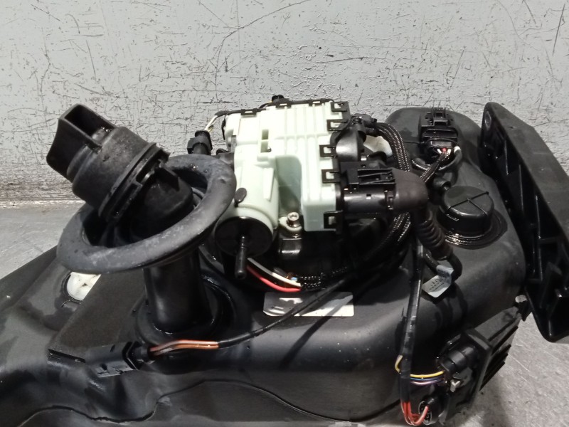 Recambio de deposito combustible para seat alhambra (710, 711) 2.0 tdi referencia OEM IAM 0928404008 7N0131877 F01C190117 506063