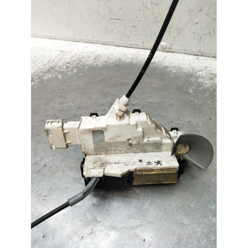 Recambio de motor cierre centralizado trasero izquierdo para citroën c4 coupé (la_) 1.4 16v referencia OEM IAM 9660700780F03 405