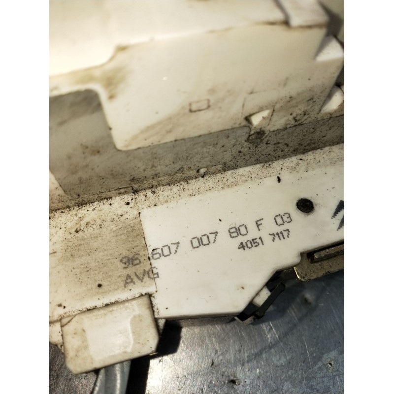 Recambio de motor cierre centralizado trasero izquierdo para citroën c4 coupé (la_) 1.4 16v referencia OEM IAM 9660700780F03 405