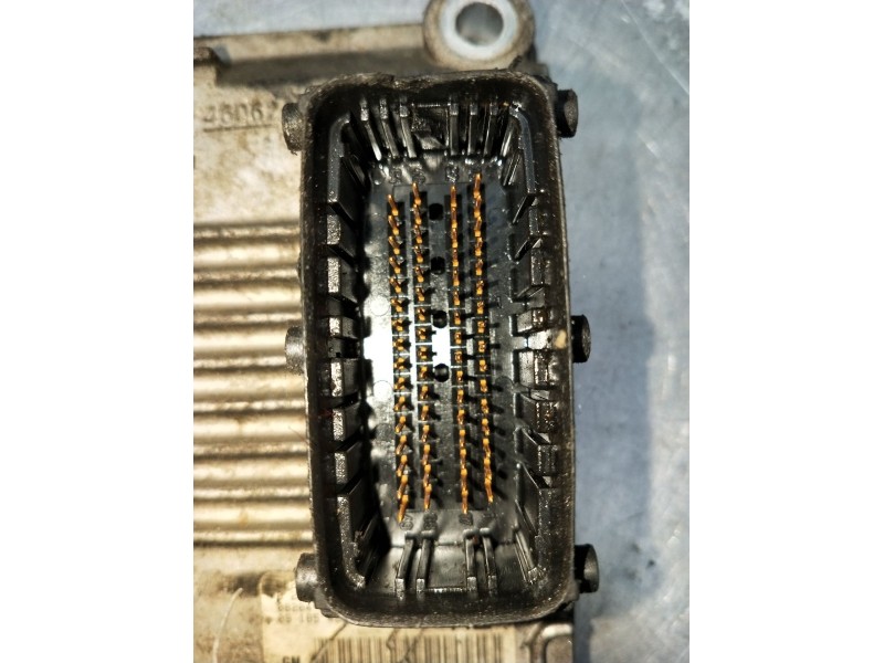 Recambio de centralita motor uce para opel agila a (h00) 1.2 16v (f68) referencia OEM IAM 02614206075 09185450 26SA6550 00