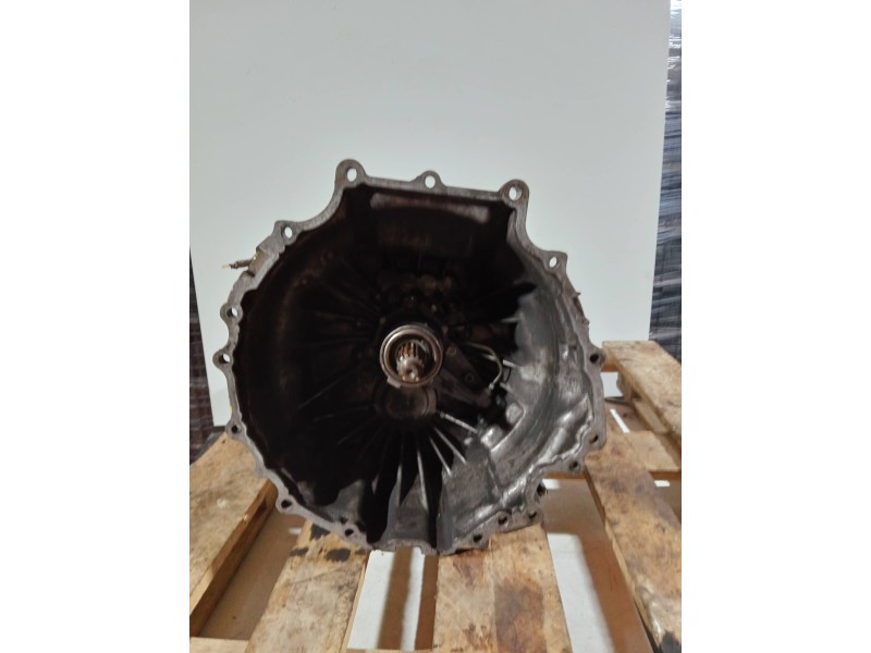 Recambio de caja cambios para mitsubishi canter 4.05  chasis 75 cabina individual (comfort) referencia OEM IAM M035 VB 060070 17