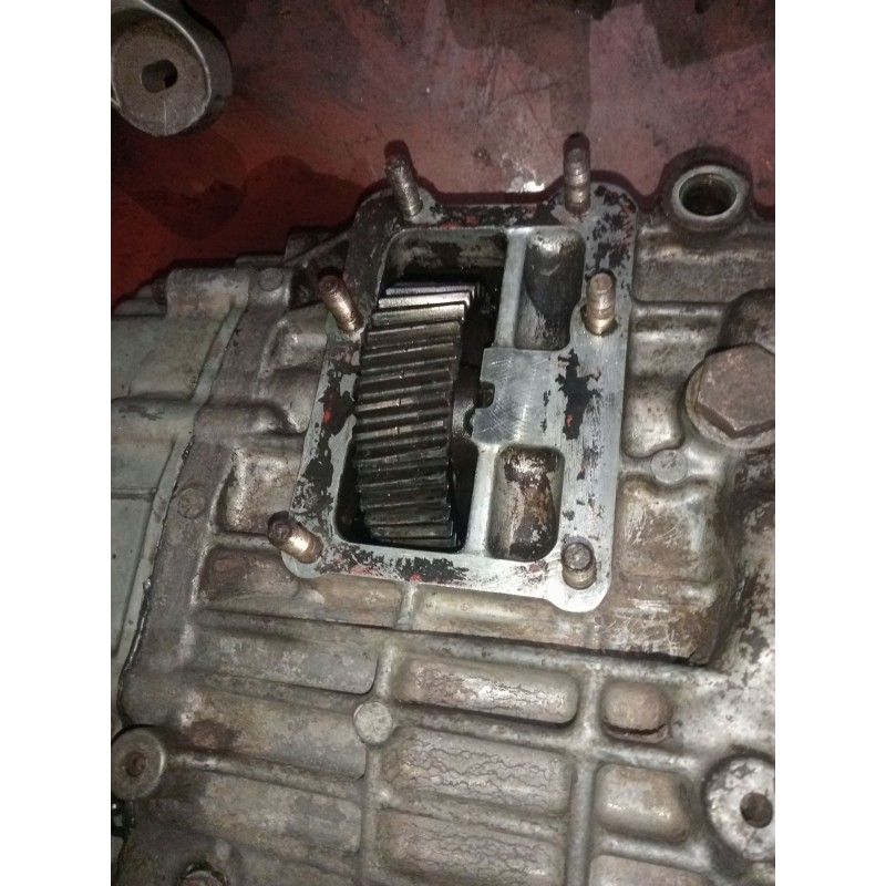 Recambio de caja cambios para mitsubishi canter 4.05  chasis 75 cabina individual (comfort) referencia OEM IAM M035 VB 060070 17