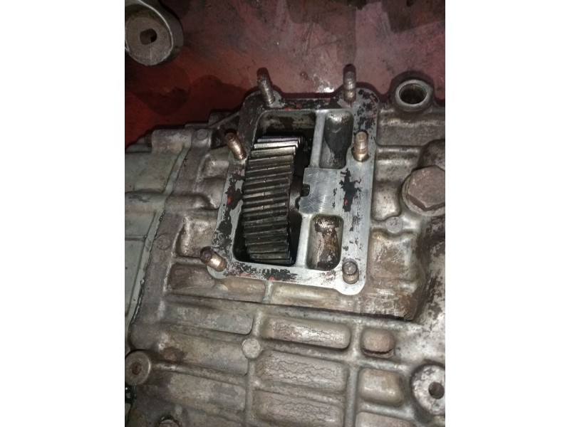 Recambio de caja cambios para mitsubishi canter 4.05  chasis 75 cabina individual (comfort) referencia OEM IAM M035 VB 060070 17