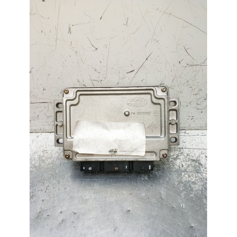 Recambio de centralita motor uce para citroën c4 coupé (la_) 1.4 16v referencia OEM IAM SW9659099180 9653979480 SW16735054 06