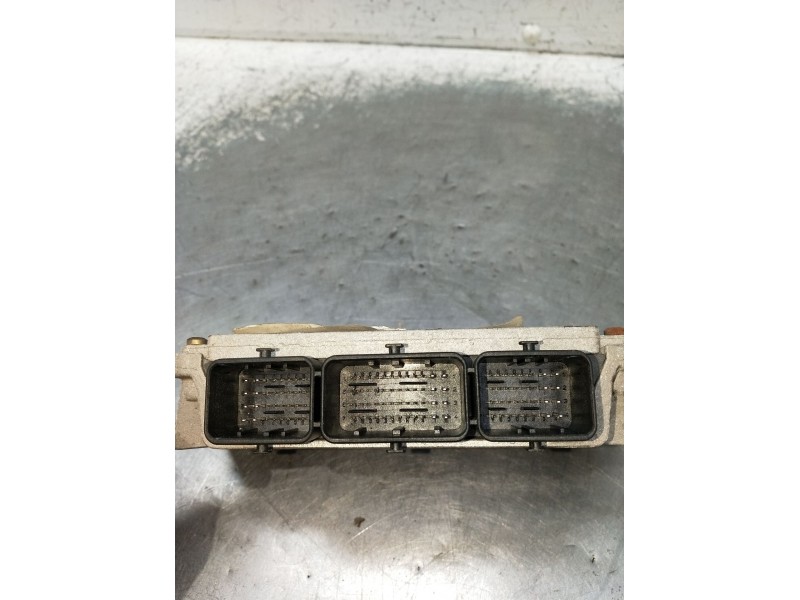 Recambio de centralita motor uce para citroën c4 coupé (la_) 1.4 16v referencia OEM IAM SW9659099180 9653979480 SW16735054 06