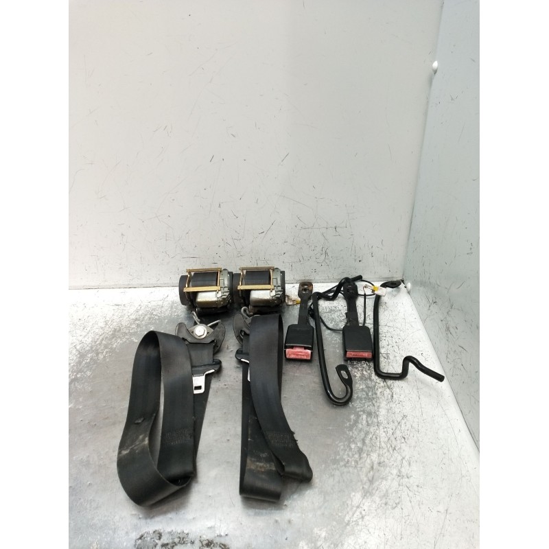 Recambio de juego cinturones delantero para citroën c4 coupé (la_) 1.4 16v referencia OEM IAM  3P 06