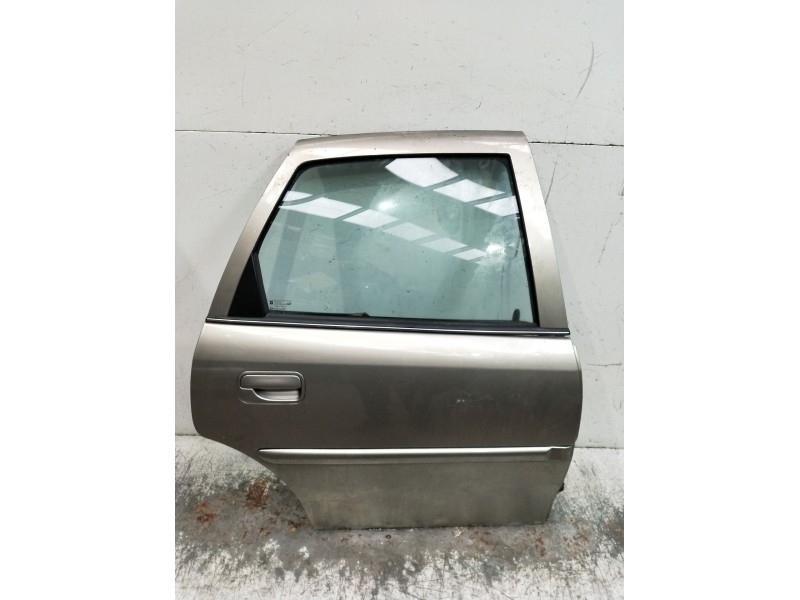 Recambio de puerta trasera derecha para opel vectra b hatchback (j96) 2.0 i 16v (f68) referencia OEM IAM  5P 99