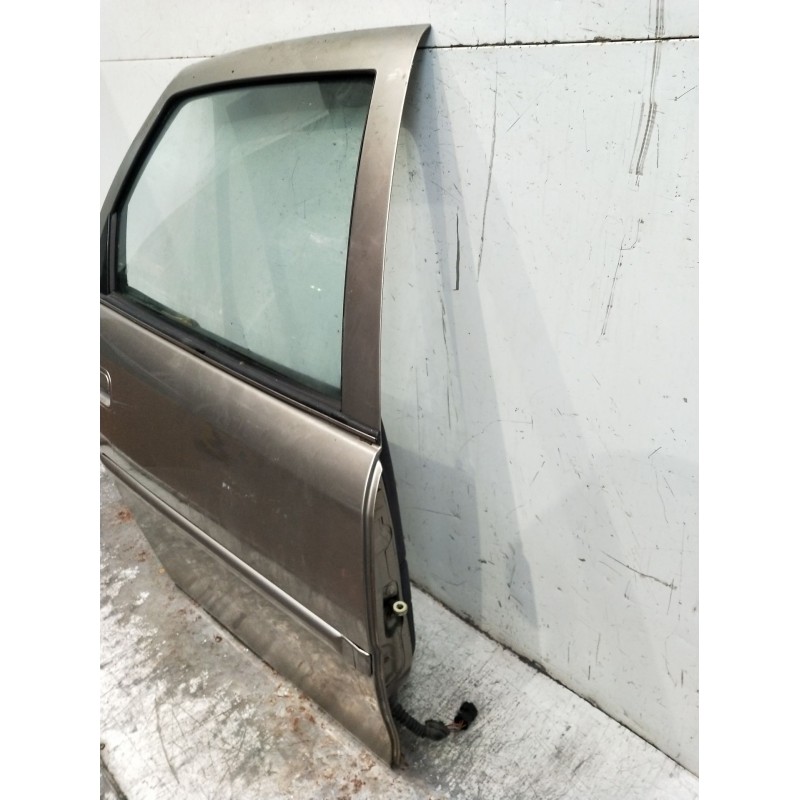 Recambio de puerta trasera derecha para opel vectra b hatchback (j96) 2.0 i 16v (f68) referencia OEM IAM  5P 99