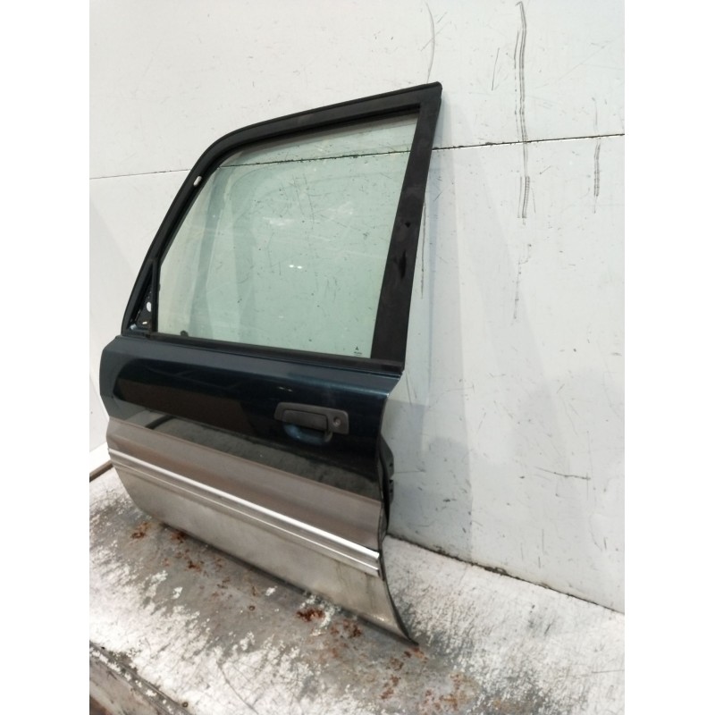 Recambio de puerta delantera izquierda para mitsubishi montero pinin (h60/h70) 2000 gdi (5-ptas.) referencia OEM IAM  5P 01