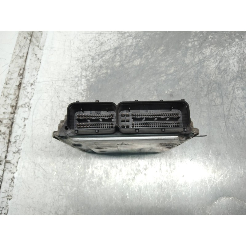 Recambio de centralita motor uce para volkswagen golf v berlina (1k1) highline referencia OEM IAM 0281011843 03G906016ET EDC16U1