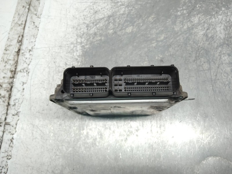 Recambio de centralita motor uce para volkswagen golf v berlina (1k1) highline referencia OEM IAM 0281011843 03G906016ET EDC16U1