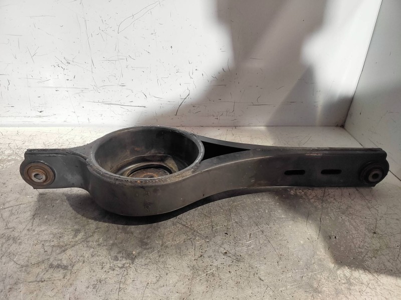 Recambio de brazo suspension superior trasero izquierdo para ford mondeo ber. (ca2) trend referencia OEM IAM 6G915K652  