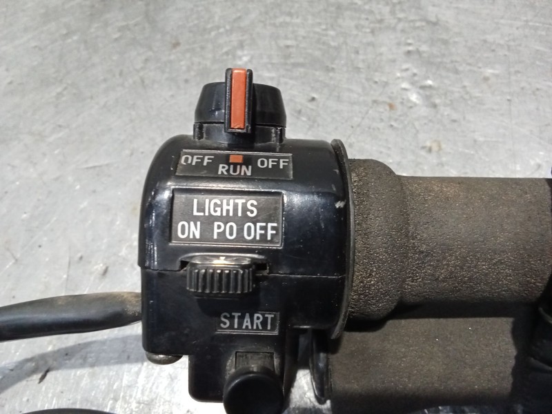 Recambio de puño acelerador para yamaha sr sr 250 (3y8) referencia OEM IAM   MANDO MULTIFUNCION