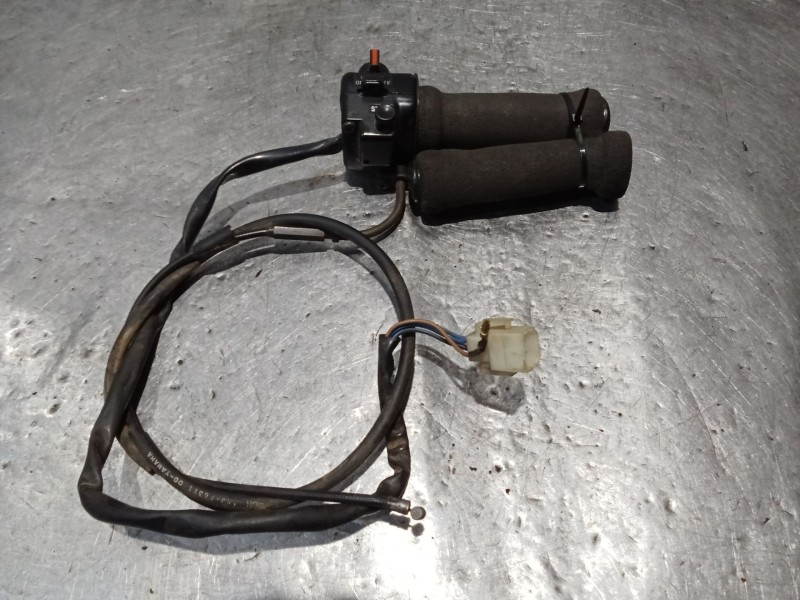 Recambio de puño acelerador para yamaha sr sr 250 (3y8) referencia OEM IAM   MANDO MULTIFUNCION