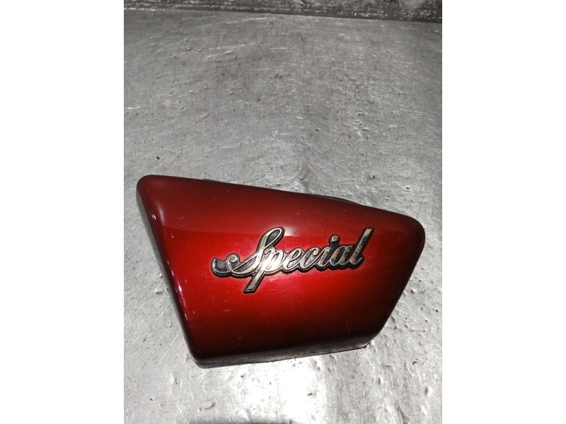 Recambio de moldura para yamaha sr sr 250 (3y8) referencia OEM IAM 3Y621711  IZQUIERDA