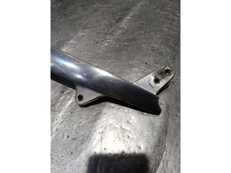 Recambio de molduras traseras para yamaha sr sr 250 (3y8) referencia OEM IAM 3THF164F01  IZQUIERDA