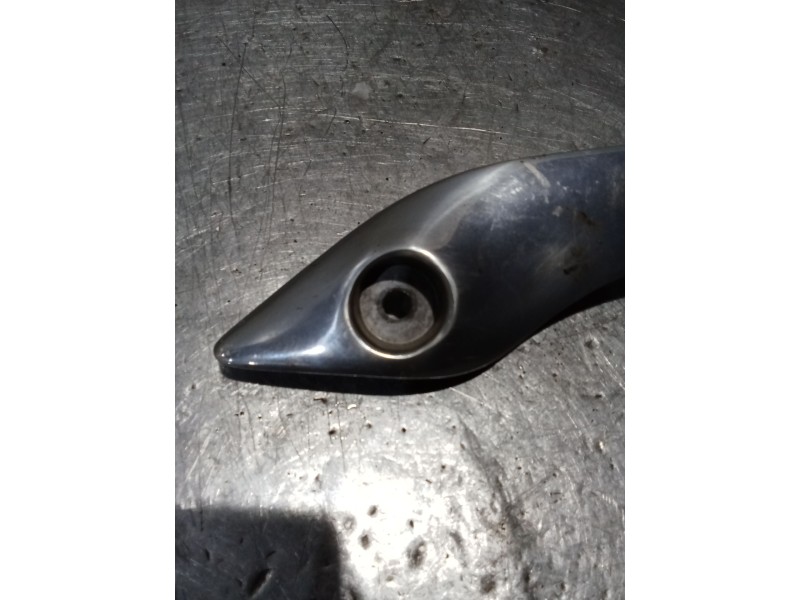 Recambio de molduras traseras para yamaha sr sr 250 (3y8) referencia OEM IAM 3THF164F01  IZQUIERDA