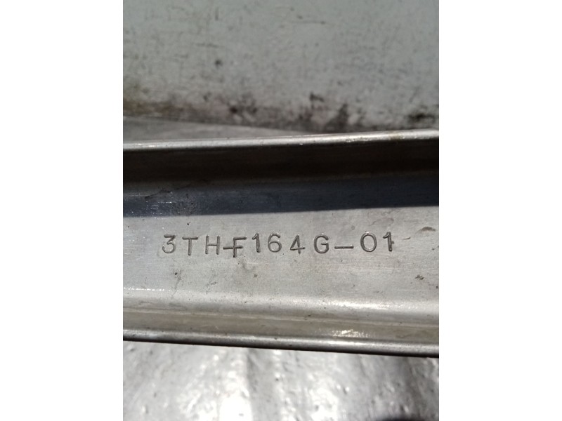 Recambio de molduras traseras para yamaha sr sr 250 (3y8) referencia OEM IAM 3THE164G01  DERECHA