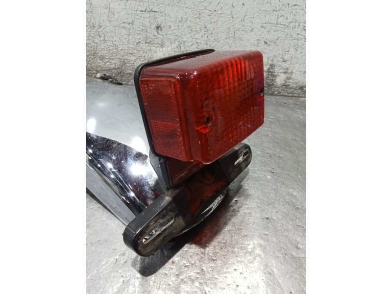 Recambio de piloto trasero central para yamaha sr sr 250 (3y8) referencia OEM IAM   