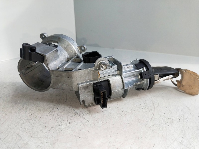 Recambio de conmutador de arranque para opel corsa e 1.3 16v cdti referencia OEM IAM   