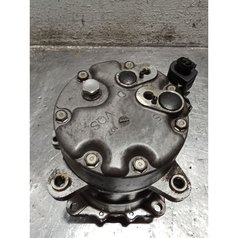 Recambio de compresor aire acondicionado para volkswagen golf iv (1j1) 1.9 tdi referencia OEM IAM 1J0820803N  